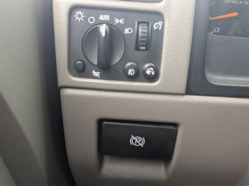 Used 2008 Chevrolet Colorado LS image 22