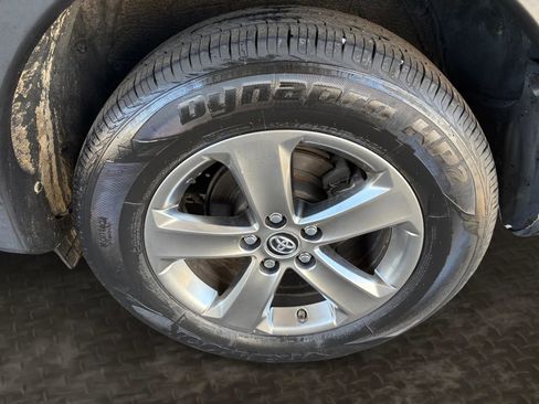 Used 2015 Toyota RAV4 XLE image 33