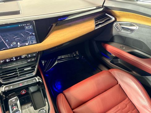 Used 2023 Audi e-tron GT Premium Plus w/ Executive Package image 20