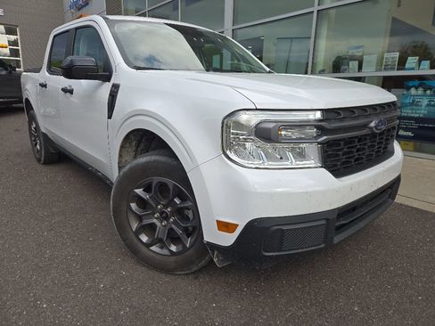 Used 2024 Ford Maverick XLT w/ XLT Luxury Package AWD/4WD image 3