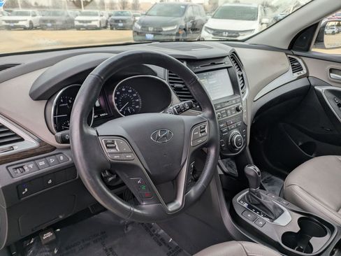 Used 2017 Hyundai Santa Fe Sport w/ 2.4L Tech Package 04 image 10