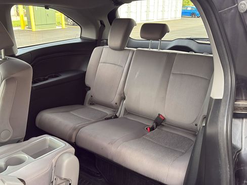 Used 2019 Honda Odyssey EX image 26