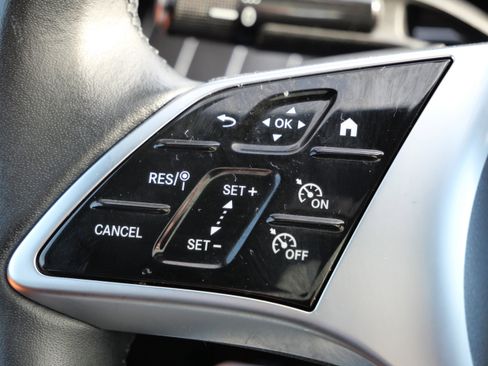 Used 2022 Mercedes-Benz C 300 4MATIC Sedan image 31