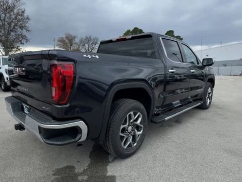 New 2026 GMC Sierra 1500 SLT w/ SLT Premium Package image 8