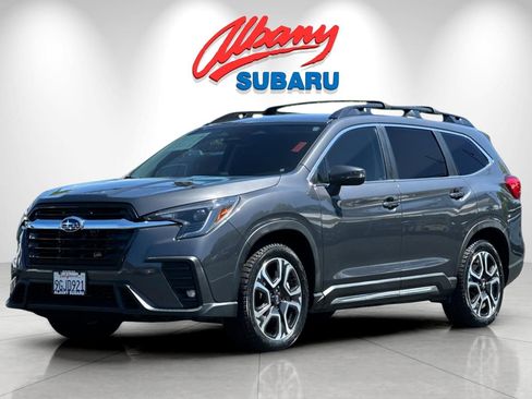 Used 2023 Subaru Ascent Limited AWD/4WD image 9