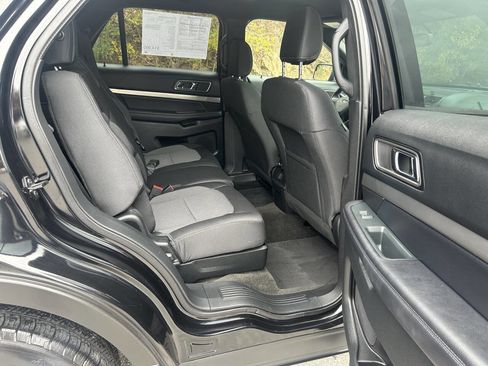 Used 2018 Ford Explorer XLT w/ Equipment Group 201A image 19