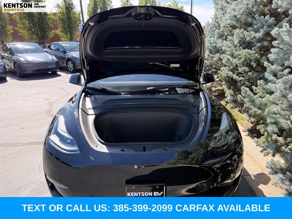 Used 2024 Tesla Model Y Performance AWD/4WD image 33