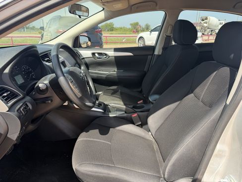 Used 2016 Nissan Sentra S FWD image 13