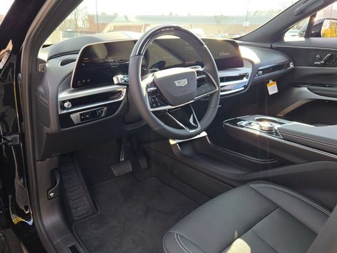 New 2026 Cadillac Lyriq Signature Sport AWD/4WD image 20
