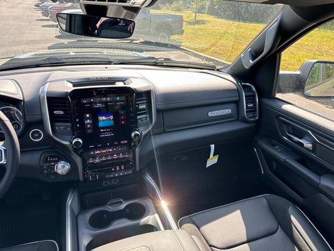 New 2026 RAM 1500 Laramie AWD/4WD image 20