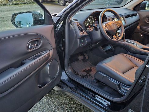 Used 2021 Honda HR-V EX-L image 19