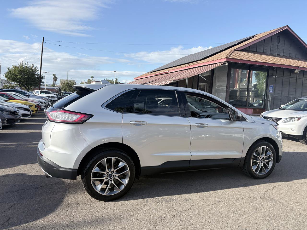 Used 2016 Ford Edge Titanium w/ Equipment Group 301A AWD/4WD image 15