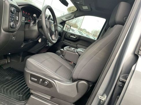 Used 2022 Chevrolet Silverado 1500 Custom image 18