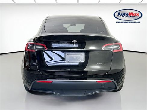 Used 2023 Tesla Model Y Long Range image 8