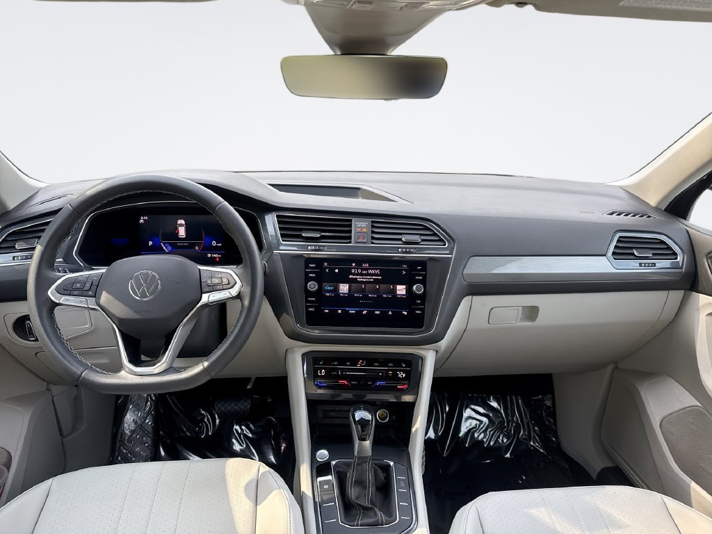 Used 2022 Volkswagen Tiguan SE FWD image 22