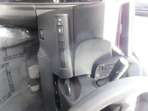 Used 2025 Toyota Corolla LE FWD image 11