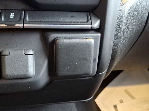 Certified 2022 Chevrolet Silverado 1500 Custom image 25