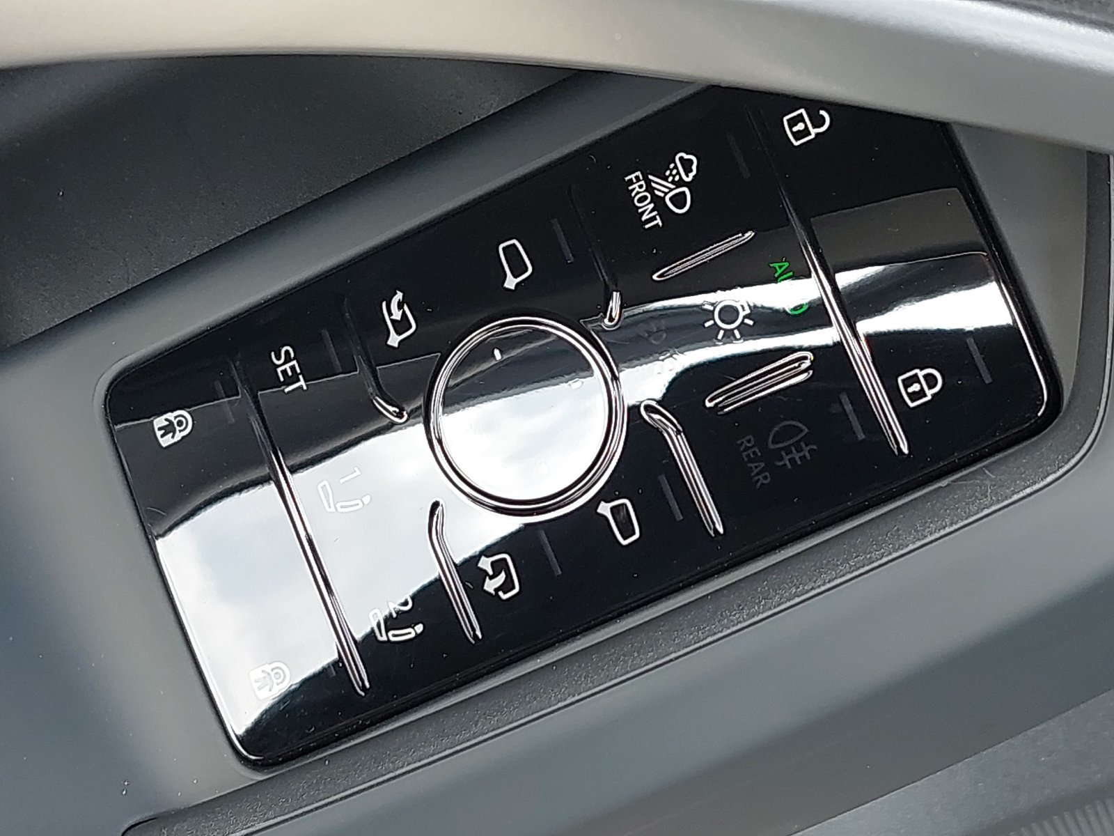 New 2026 Audi SQ5 Premium Plus AWD/4WD image 31