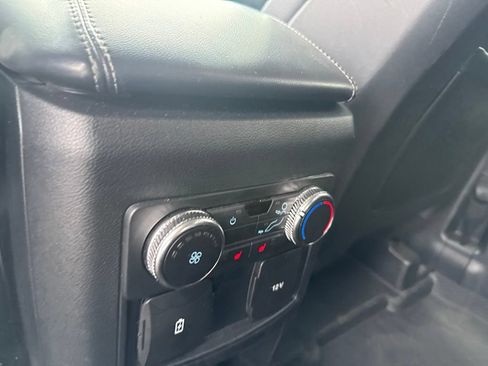 Used 2020 Ford Explorer XLT w/ Equipment Group 202A RWD image 39