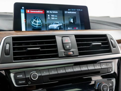 Used 2018 BMW 330i xDrive Sedan w/ Premium Package image 26