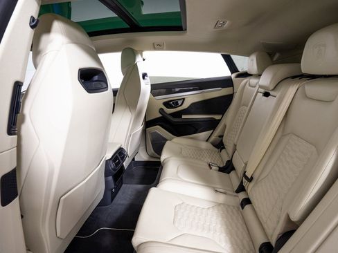 Used 2021 Lamborghini Urus image 15