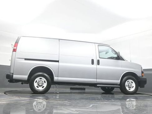 Used 2024 Chevrolet Express 3500 image 49