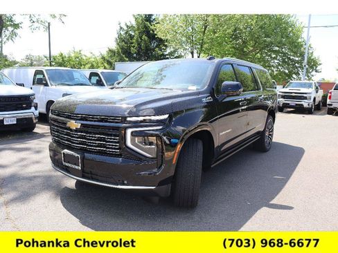 New 2026 Chevrolet Suburban High Country AWD/4WD image 3