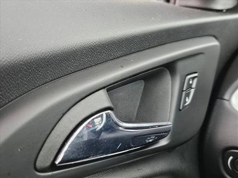 Used 2023 Chevrolet Malibu LT image 17