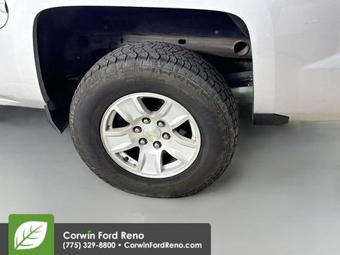 Used 2018 Chevrolet Silverado 1500 LT w/ All Star Edition AWD/4WD image 28
