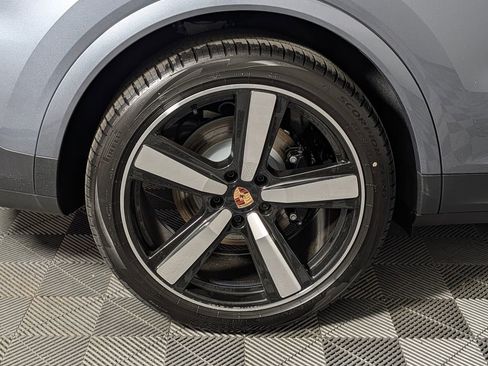 New 2026 Porsche Cayenne S AWD/4WD image 13
