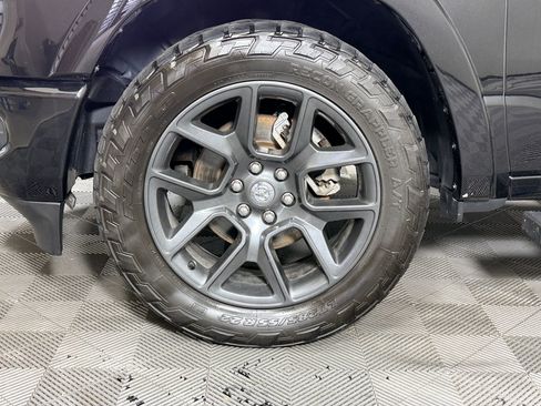 Used 2019 RAM 1500 Laramie image 11