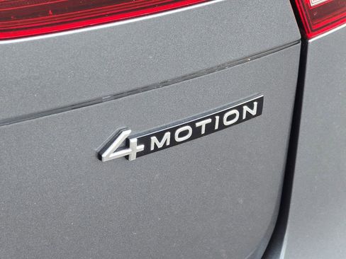 Used 2023 Volkswagen Tiguan SEL R-Line AWD/4WD image 18