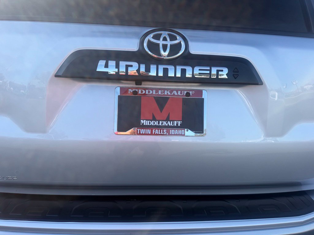 Used 2021 Toyota 4Runner TRD Off-Road Premium w/ Moonroof Package AWD/4WD image 13