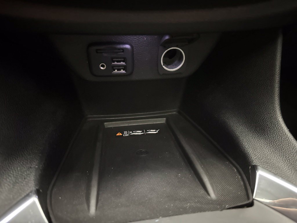 Used 2021 Chevrolet Traverse Premier w/ LPO, Floor Liner Package AWD/4WD image 52