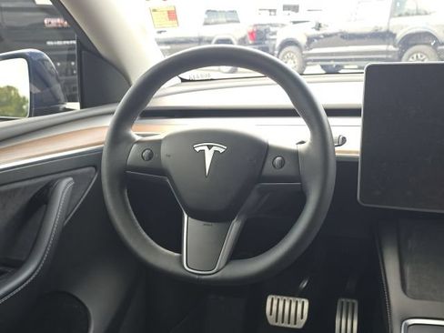 Used 2022 Tesla Model Y Performance AWD/4WD image 26
