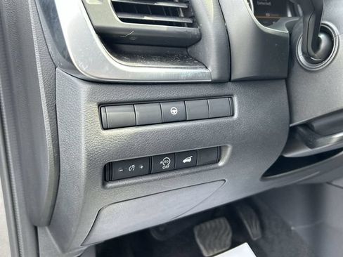 Certified 2023 Nissan Rogue SV w/ SV Premium B Package AWD/4WD image 17