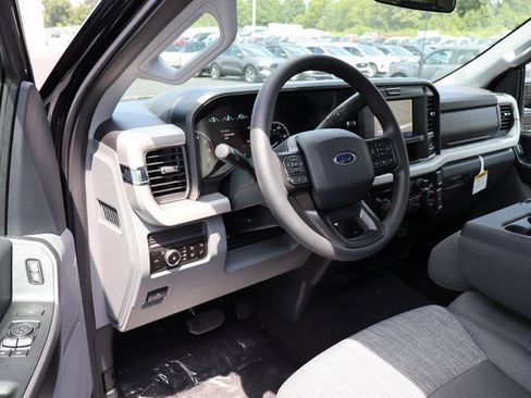 New 2025 Ford F350 XLT image 4