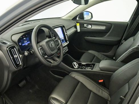 New 2026 Volvo XC40 B5 Plus w/ Protection Package Premier image 17