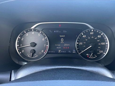 Used 2024 Nissan Frontier SV w/ SV Convenience Package image 14