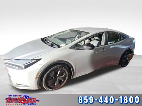 Used 2024 Toyota Prius LE image 1