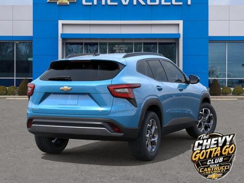 New 2026 Chevrolet Trax LT w/ Driver Confidence Package FWD image 4