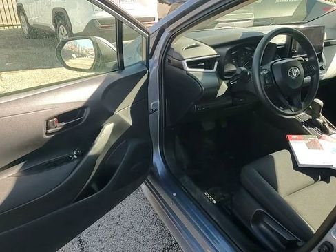 Used 2025 Toyota Corolla LE image 10