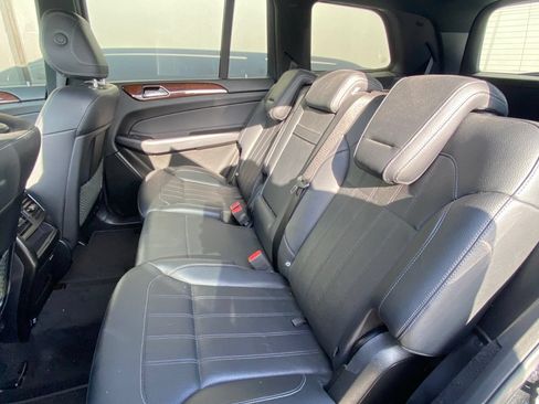 Used 2018 Mercedes-Benz GLS 450 4MATIC image 10