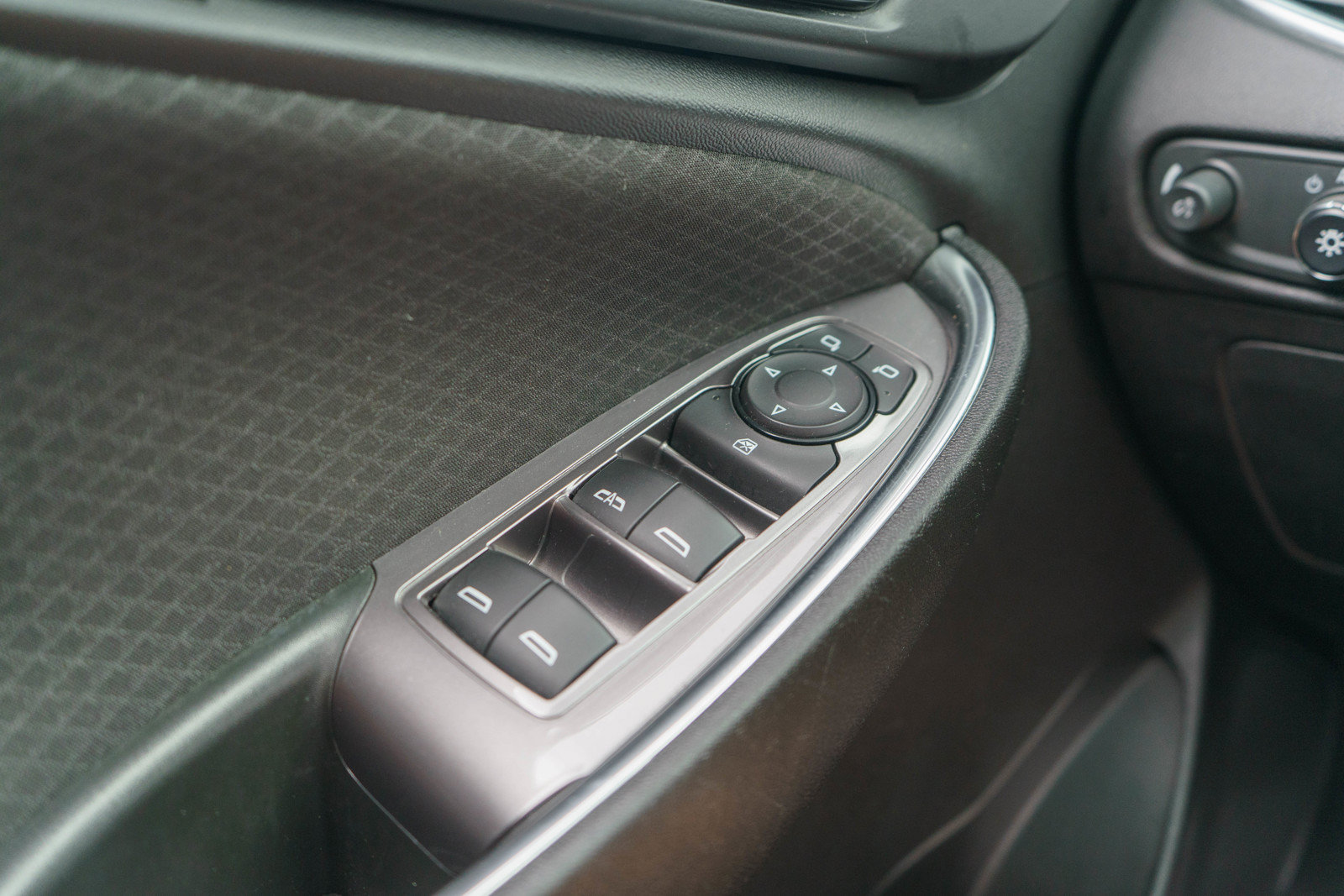 Used 2021 Chevrolet Malibu LT FWD image 24