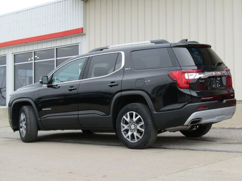 Used 2023 GMC Acadia SLT image 10