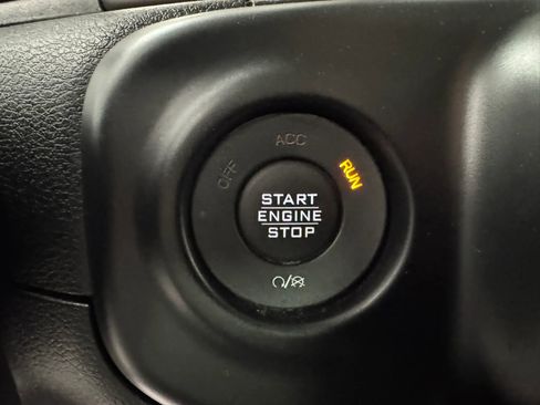 Used 2018 Jeep Wrangler Unlimited Sport S image 17