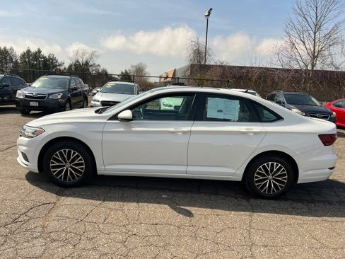 Used 2021 Volkswagen Jetta SE FWD image 8
