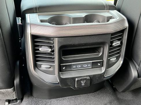 New 2026 RAM 1500 Laramie AWD/4WD image 36