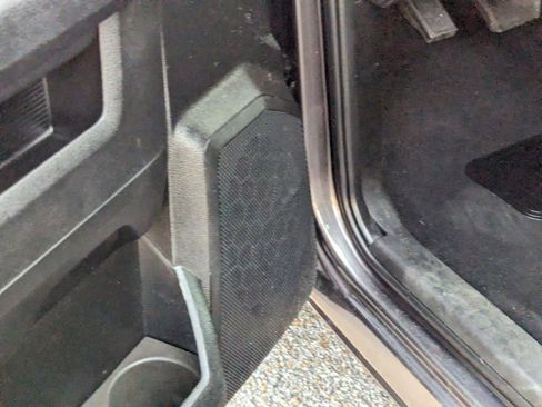 Used 2021 RAM 1500 Classic SLT image 13