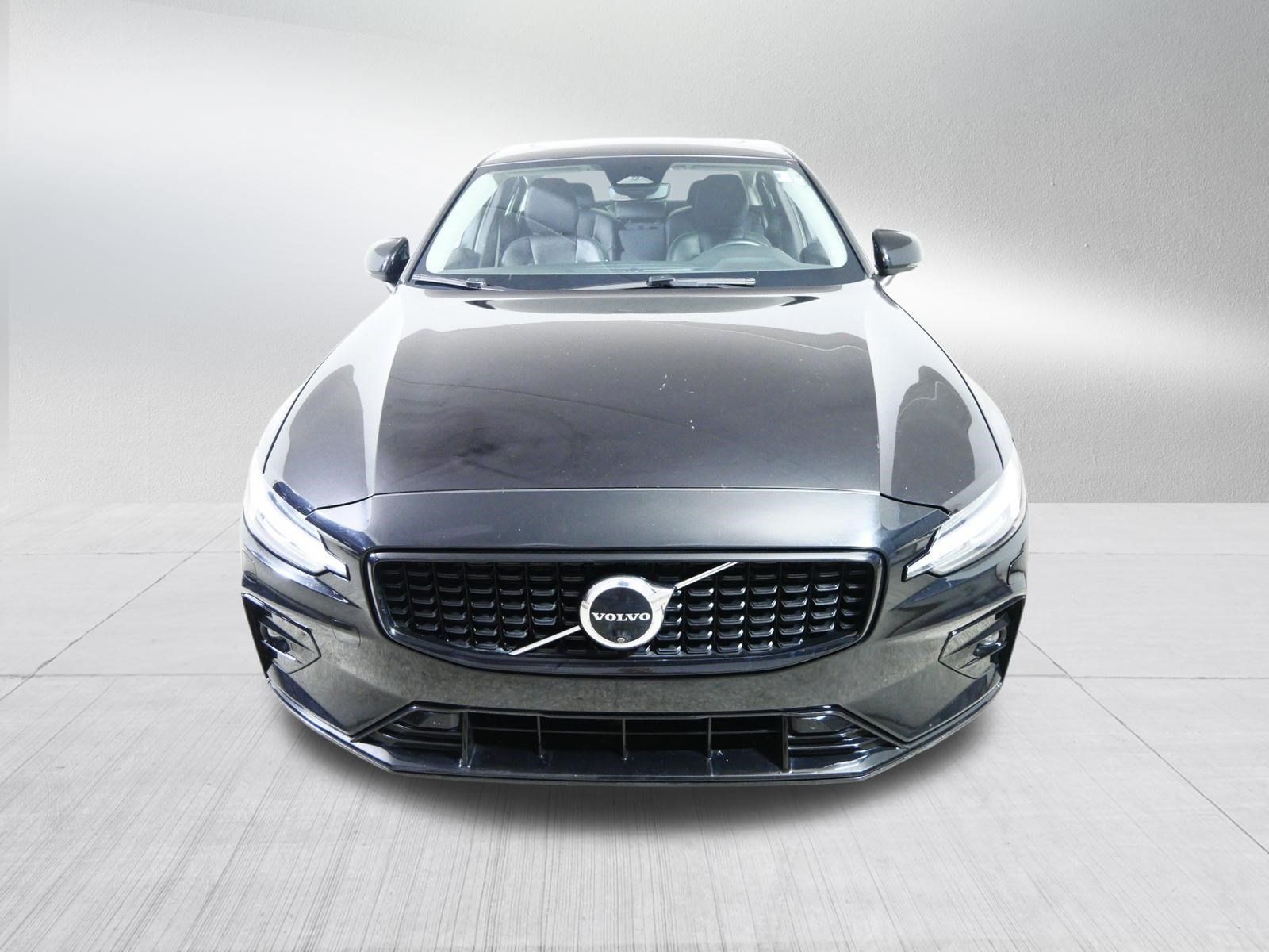 Used 2024 Volvo S60 B5 Plus AWD/4WD image 2